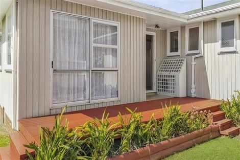 Photo of property in 13 Mcdivitt Street, Manurewa, Auckland, 2102