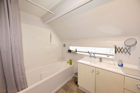 Photo of property in 389 Yaldhurst Road, Russley, Christchurch, 8042