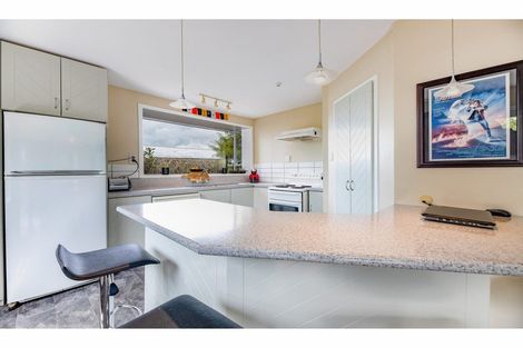 Photo of property in 25 Meon Street, Aranui, Christchurch, 8061