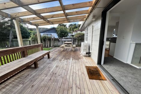 Photo of property in 9 Kamahi Street, Stokes Valley, Lower Hutt, 5019