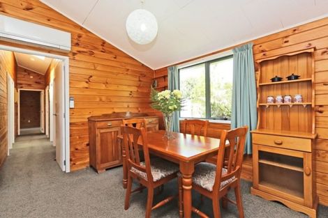 Photo of property in 8a Nimon Street, Havelock North, 4130