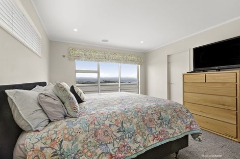 Photo of property in 3 Hislop Way, Johnsonville, Wellington, 6037