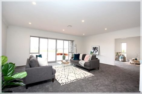 Photo of property in 17 Carex Grove, Foxton Beach, Foxton, 4815