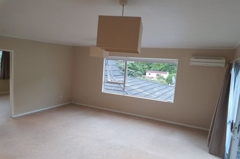 Photo of property in 2/8 Vasanta Avenue, Ngaio, Wellington, 6035