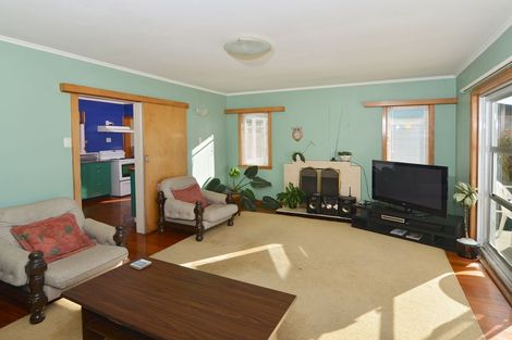 Photo of property in 18 Anzac Road, Morningside, Whangarei, 0110