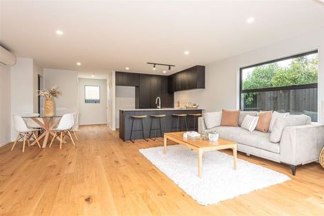 Photo of property in 1/117 Hills Road, Edgeware, Christchurch, 8013