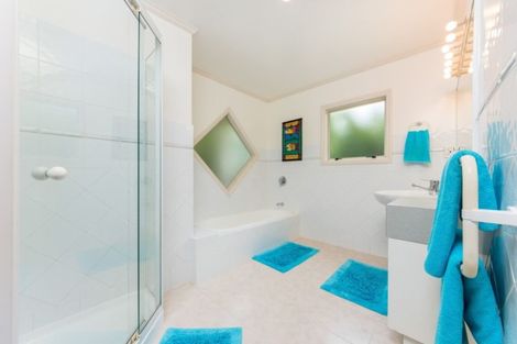 Photo of property in 4/30 Clarence Road, Northcote Point, Auckland, 0627