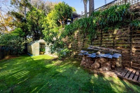 Photo of property in 1 Te Mara Place, Merrilands, New Plymouth, 4312