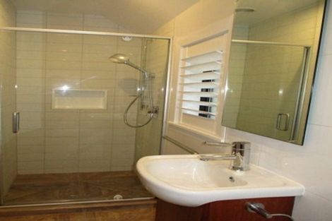 Photo of property in 5 Merivale Lane, Merivale, Christchurch, 8014