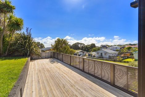 Photo of property in 37 Herekawe Drive, Spotswood, New Plymouth, 4310