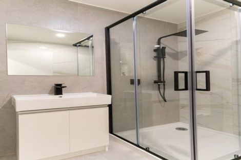 Photo of property in 16 Rangimarie Close, Opaheke, Papakura, 2113