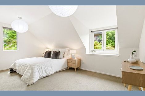 Photo of property in 2/39 Onslow Road, Khandallah, Wellington, 6035