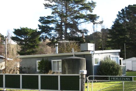 Photo of property in 67 Driver Street, Long Beach, Port Chalmers, 9081