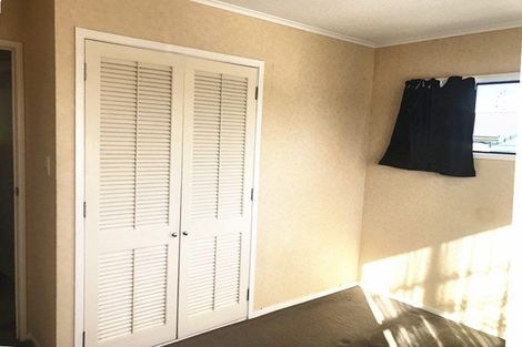 Photo of property in 2 Fairdale Avenue, Red Hill, Papakura, 2110