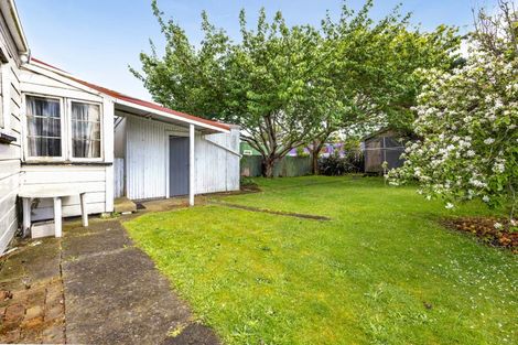Photo of property in 18 Furlong Street, Hawera, 4610