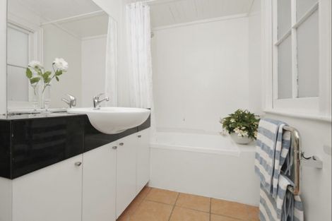 Photo of property in 84 Lincoln Street, Ponsonby, Auckland, 1021