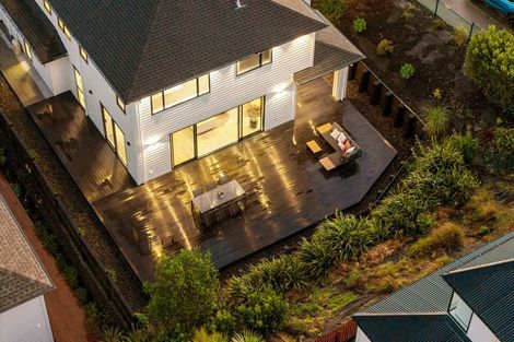 Photo of property in 1 Luff Place, Long Bay, Auckland, 0630