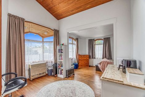 Photo of property in 911 Churchill Street, Akina, Hastings, 4122