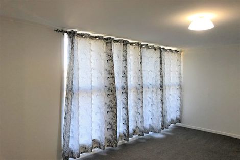 Photo of property in 32 Barbary Avenue, Kelston, Auckland, 0602