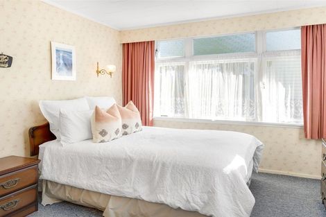 Photo of property in 67 Russell Street, Westport, 7825