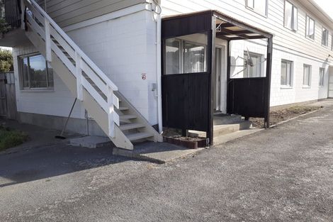 Photo of property in 1/192 Onepu Road, Lyall Bay, Wellington, 6022