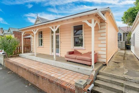Photo of property in 33 Clyde Street, North Dunedin, Dunedin, 9016