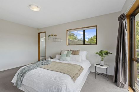 Photo of property in 25 Solomon Avenue, Redwood, Christchurch, 8051