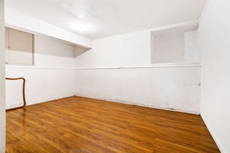 Photo of property in 73 Fairclough Road, Beach Haven, Auckland, 0626