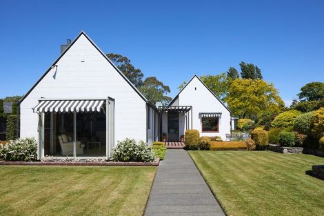 Photo of property in 39 Westburn Terrace, Burnside, Christchurch, 8041