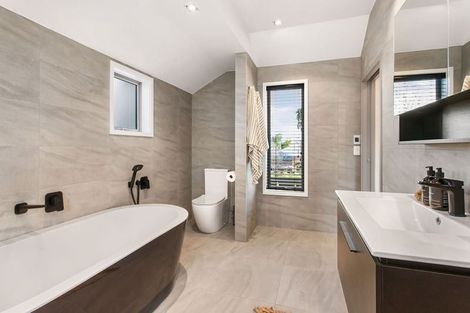 Photo of property in 63a Glandovey Road, Fendalton, Christchurch, 8052