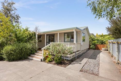 Photo of property in 8a Nimon Street, Havelock North, 4130