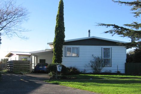 Photo of property in 11a Apollo Parade, Milson, Palmerston North, 4414