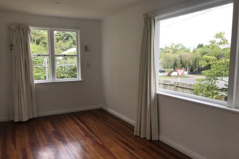 Photo of property in 27 Lambeth Road, Mount Eden, Auckland, 1041