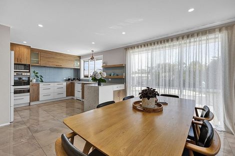 Photo of property in 93 Waihi Road, Hawera, 4610