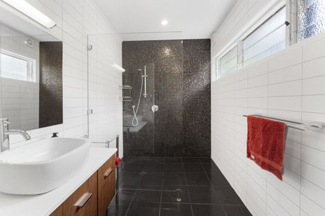 Photo of property in 51 Poplar Avenue, Raumati South, Paraparaumu, 5032