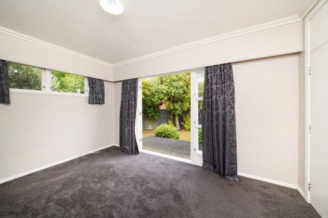 Photo of property in 18 Woburn Place, Takaro, Palmerston North, 4412