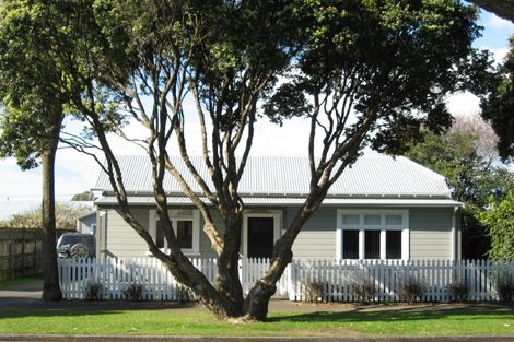 Photo of property in 43 Richmond Street, Fitzroy, New Plymouth, 4312