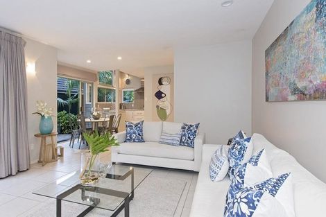 Photo of property in 2/26 Comins Crescent, Mission Bay, Auckland, 1071