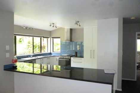 Photo of property in 5 Spears Place, Botany Downs, Auckland, 2010