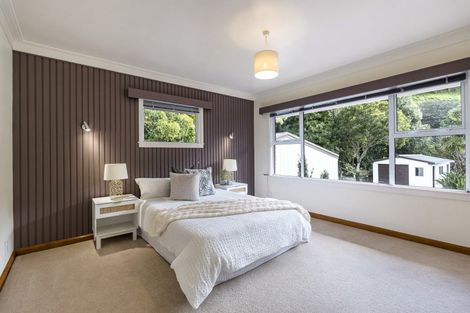 Photo of property in 11 Orite Drive, Mangorei, New Plymouth, 4371