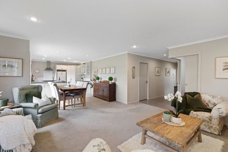 Photo of property in 33 Bridgewater Way, Pyes Pa, Tauranga, 3112