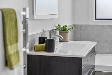 Photo of property in 8 Kimbolton Street, Rototuna North, Hamilton, 3210