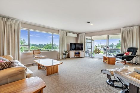 Photo of property in 2 Tautara Place, Ohauiti, Tauranga, 3112