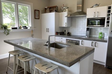 Photo of property in 2 Armstrong Street, Balclutha, 9230