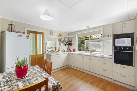 Photo of property in 16 Leeston And Lake Road, Leeston, 7632