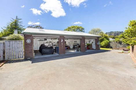 Photo of property in 11 Benzie Avenue, Wallaceville, Upper Hutt, 5018