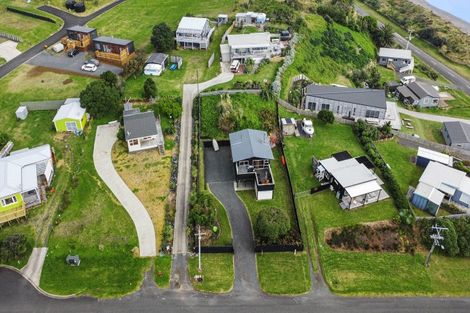Photo of property in 8 Wainamu Road, Raglan, 3297