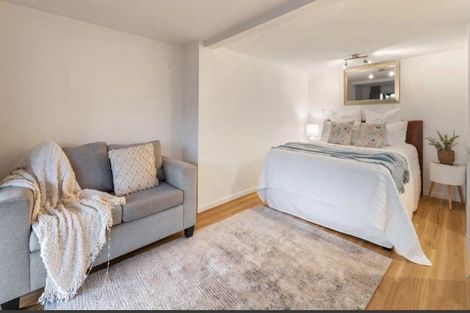 Photo of property in 1/40 Carlisle Road, Browns Bay, Auckland, 0630