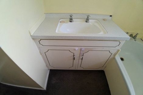 Photo of property in 2/457 Church Street, Palmerston North, 4410