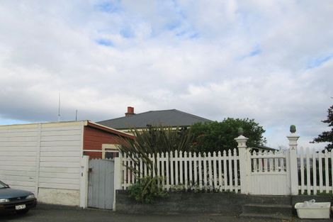 Photo of property in 2 Havelock Road, Hospital Hill, Napier, 4110